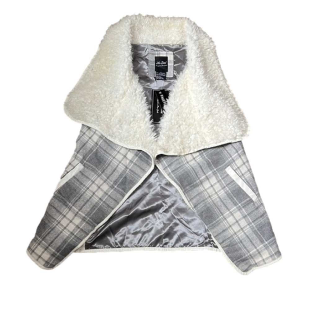 𝅺nwt Me Jane Faux Sherpa Fur Gray Plaid Vest